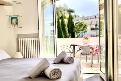 Image de Attico Soleggiato a 5 min dal Centro con box auto privato