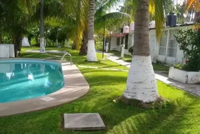 Image de Comfortable and quiet with a pool