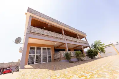 Image de Welcome to Amazing Grace - 5 Bedroom Villa. A Home away from Home! Akwaaba!