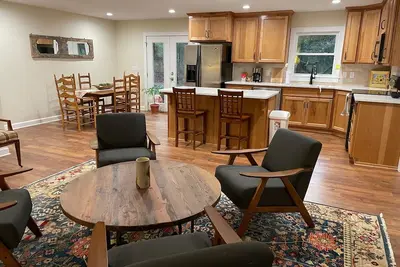 Image de Woodland River Retreat Cozy, quiet, well-appointed home near Fairhope