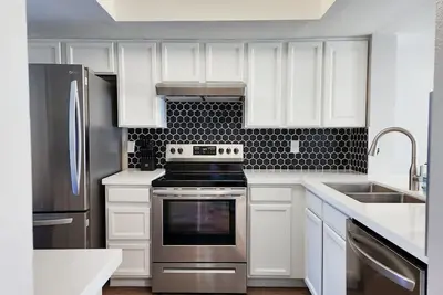 Modern Smart Townhome w/ Garage