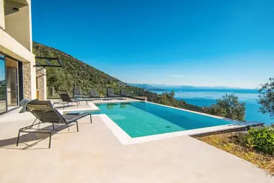 Image de Villa Nissaki View 1 by Villa Plus