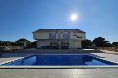 Image de Villa Tamaris - Two Bedroom Holiday Home with Terrace and Swimming pool