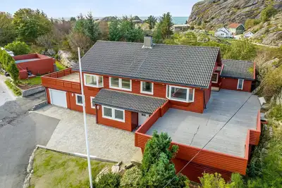 Image de Magnifique appartement de 4 chambres à.