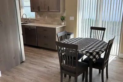 Image de Cozy 2-bedroom, 1 bath retreat with all the extras! Fully fenced, pet friendly!