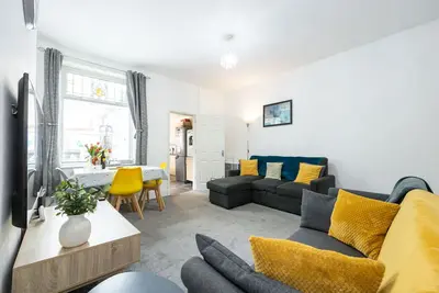 Image de Maison-Budget-Salle de bain privée séparée-Vue sur Rue