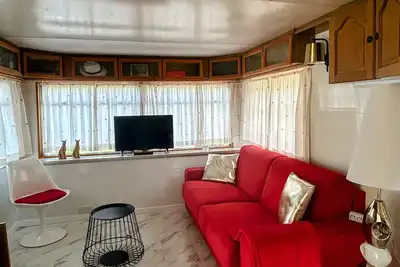 Image de Mobil-home confort pour 4 dans Domaine de Loisirs dans le Var