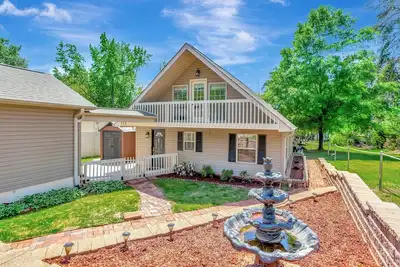 Image de Delight on the Dock at the Edgewater Inn on Lake Hartwell