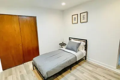 Image de Spacious 3 Bed 1 Bath Apartment in West Rogers park