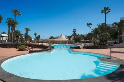 Lanzahost \"Casa Sunny Seafront\"
