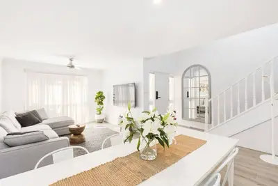 Image de Modern and convenient home with ample amenities