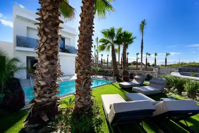 Image de Introducing our Brand-new Penelope Villa. You can Enjoy the Spectacular Sunsets