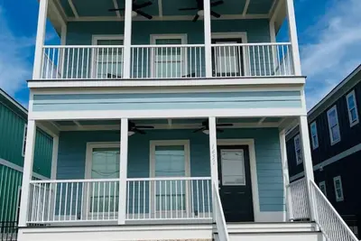 Image de Luxury 4b/4. 5b Home, Ev Charger, deck by Mcg #8