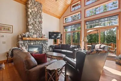 Explore Whitefish this Summer! Charming Home with amazing views and access to hiking trails!