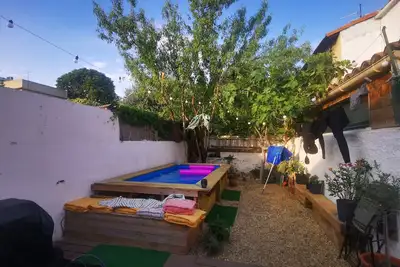 Image de Maison de ville aux Chartreux - jardin et bassin