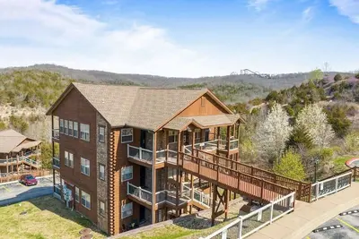 Image de By Silver Dollar City! Walk In Unit! Walk to Lake!