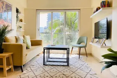 Image de Modern 2 Bedroom Apartment in Bandra area with Parking\n