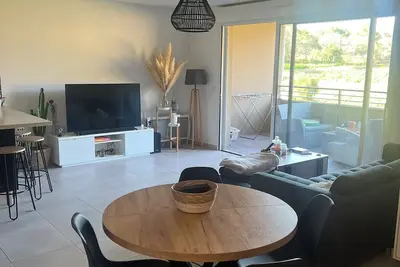 Image de Appartement T3 avec belle vue sur vignes