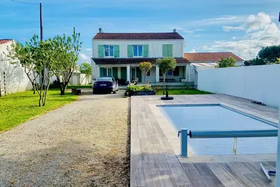 Image de Villa Saint Pierre d'Oléron avec piscine privée
