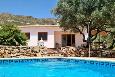 Image de So close to the sky! 10 min. walk to the village centre. Private & undisturbed.