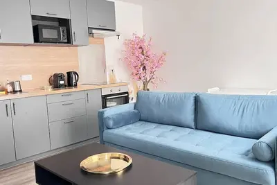 Image de B12 Luxieux, Gare, Paris, Disney by Villa Dengous