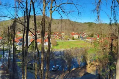 Image de New! Downtown Helen! Hot Tub, City & Mountain Views!