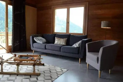Image de Terrasse, balcon, parking, télévision, casier à ski, 110m², Châtel