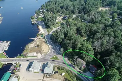 Image de Breezy Accommodations at Alton Bay. Walk to Town Beach and New Boat Ramp