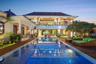 Image de New! 6bed Canggu Atlas Villa: Staff*Brunch*Bbq*Pool Table* 5mins walk 2 Beach