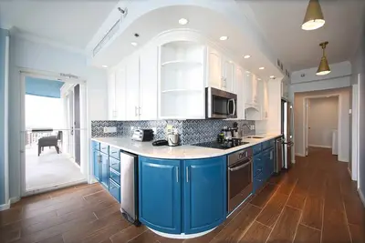 Image de Luxurious 4-bedroom Oceanfront Villa!