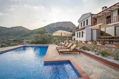 Image de Villa Aylin- 3 br w/ sea view and heated pool