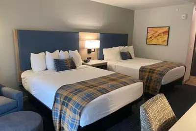 Image de Escape to Lakeside Oasis | Pet-Friendly | Complimentary Breakfast