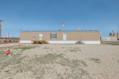 Image de Remote Texas Group Retreat w/ Free WiFi!