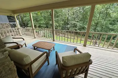 Image de Relax and Refresh right on the lake!