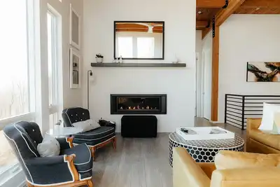 Image de Jaw-Dropping Mountain Views w/ Gourmet Chef`s Kitchen