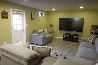 Image de The Spot  \nIn the Gleneagle community of Waldorf Maryland near St. Charles Mall