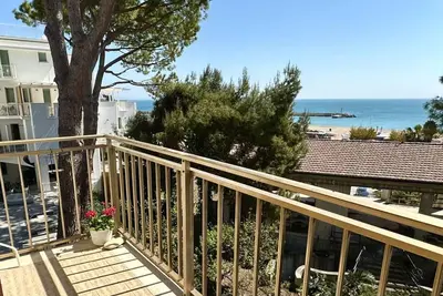 Image de N285 - Numana, four-room apartment 100 mt. from the sea