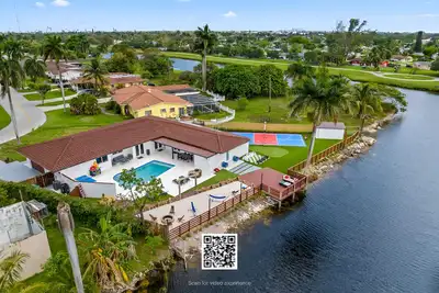 Image de Miami Lakefront Mansion - Unforgettable, 30 Guests