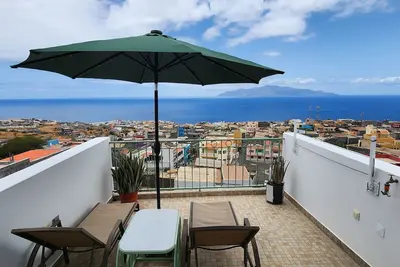 Image de Casinha Nova - 3-bedroom house in São Filipe with City, Ocean view Ac, WiFi