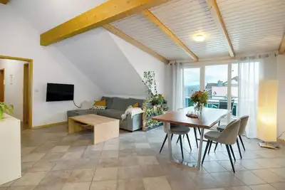 Image de Appartement 'Bio Obsthof Schöngarten' avec vue sur le lac, balcon et Wi-Fi