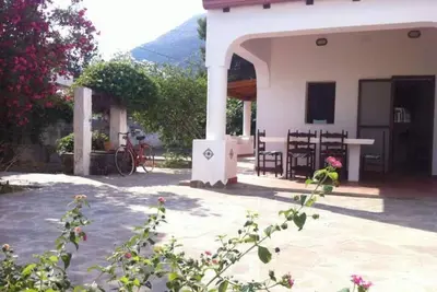 Image de Villa by the Vulcano - 55sq metres + patio and garden