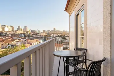 Image de Fervença Boutique Palace 15 by HostWise