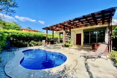 Image de Cozy dog-friendly apt w\/shared pool - close to Tamarindo
