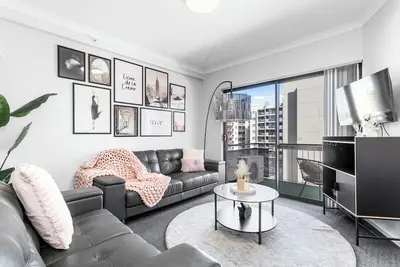 Image de Modern 2br Apartment with City Views in East Perth