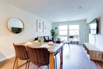 Image de Chic Groveton Apt Near Metro