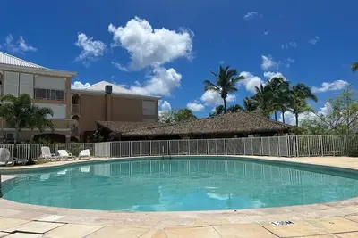 Image de Appartement avec vue sur le lagon dans une résidence avec piscines et restaurant