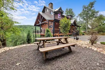 Image de Make Memories In A Brand-New Luxury-Plus Cabin!