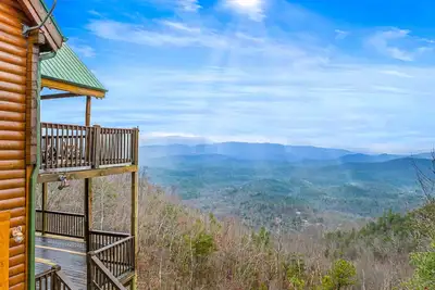 Image de Serenity Vista*Sleeps 14*Great Mountain Views