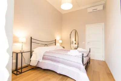 Cittadella 5 - Trois Chambres Appartement, Couchages 8