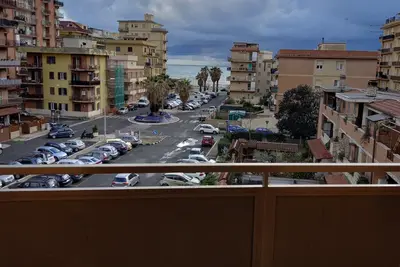 Image de Apartment sea view, beach 2 minutes, train10 minutes and visit Rome